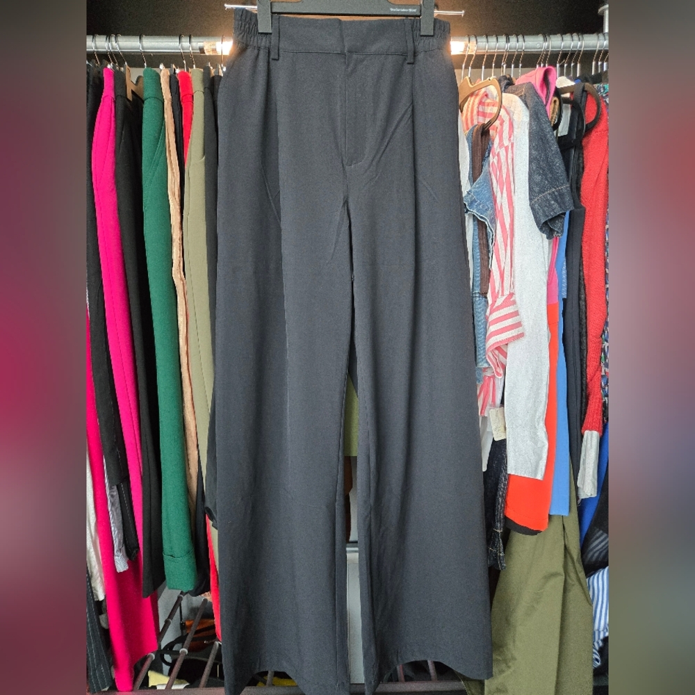 ALO Yoga Charcoal Wide Leg Pants
